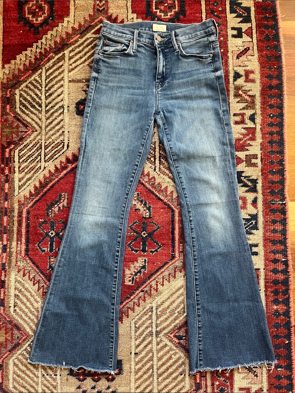 MOTHER The Weekender Fray Flare Jeans - Groovin Wash
